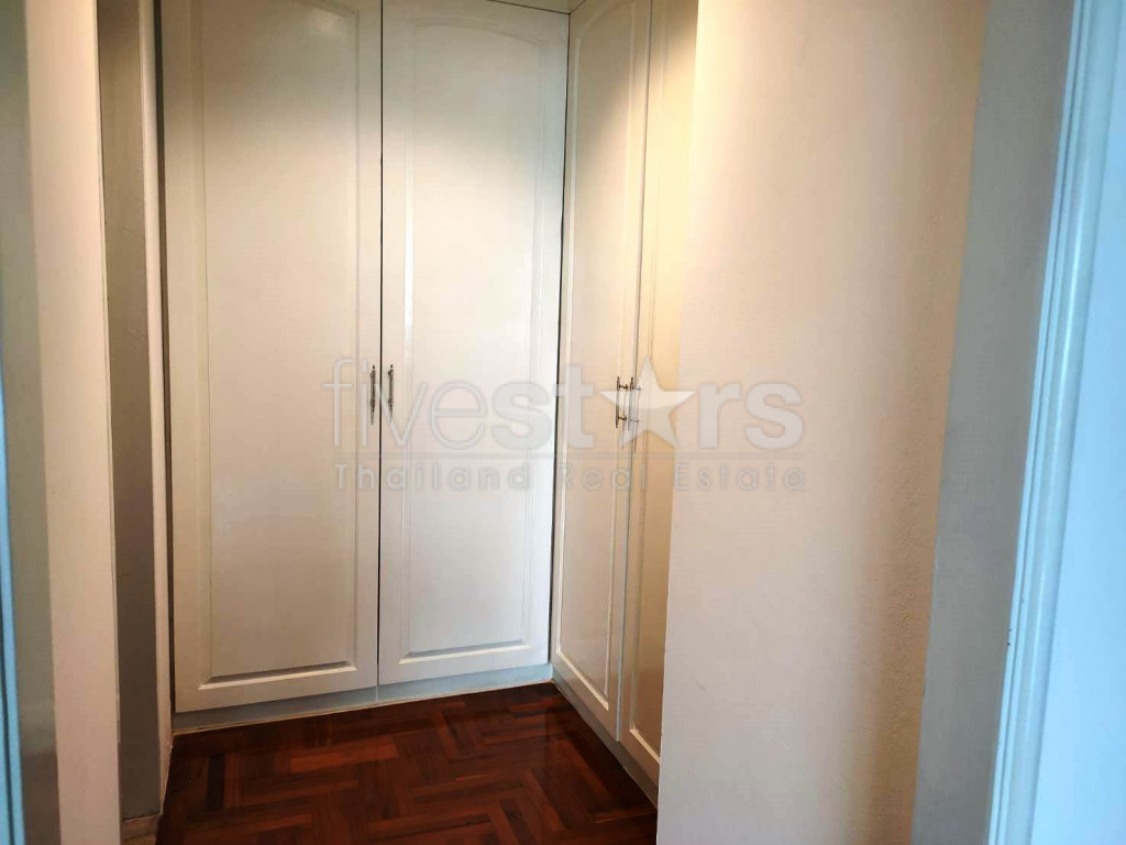 Condo de 3 chambres à louer près de la station BTS Chong Nonsi, photo 16