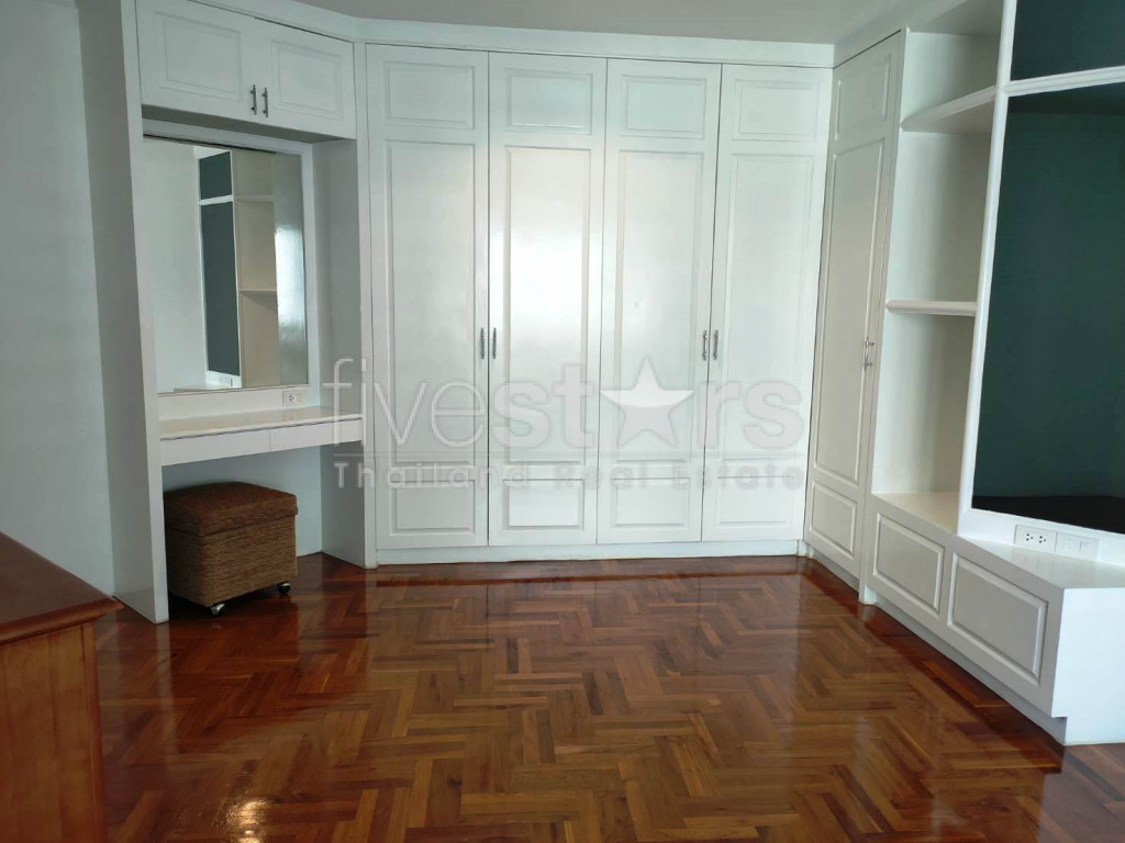 Condo de 3 chambres à louer près de la station BTS Chong Nonsi, photo 15