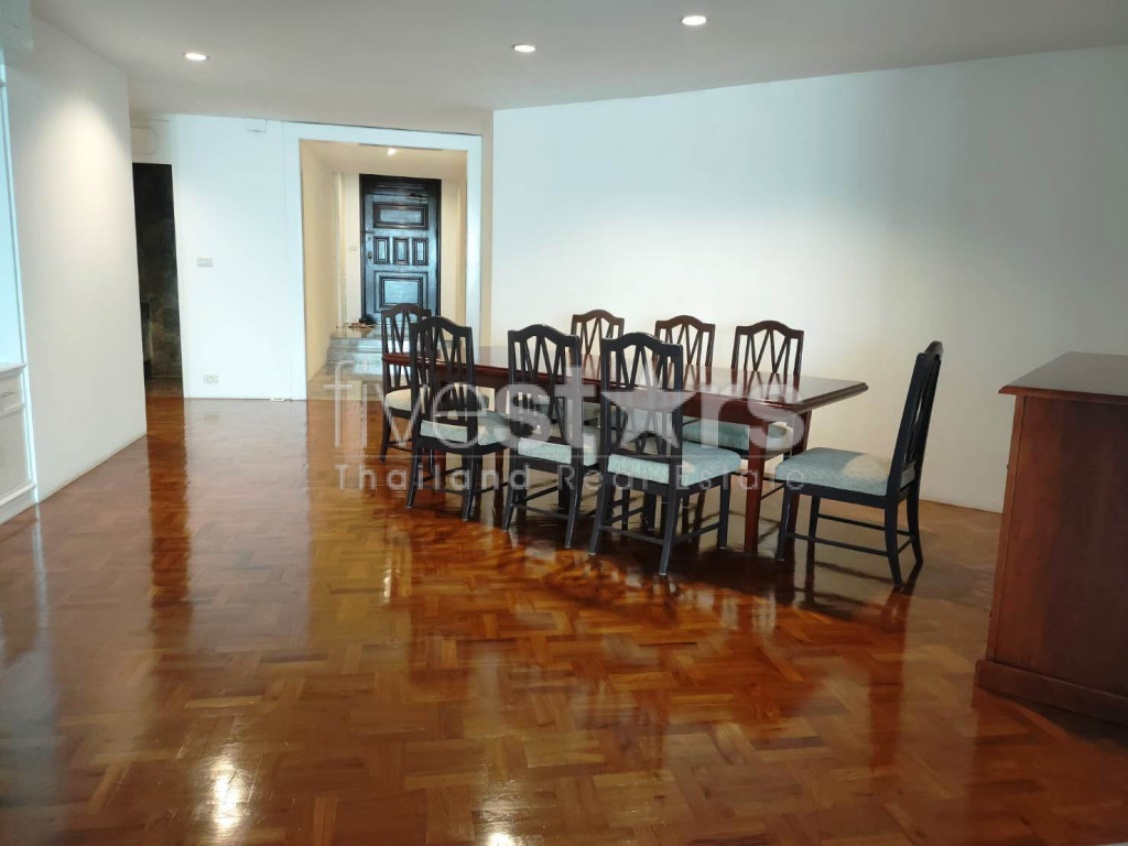 Condo de 3 chambres à louer près de la station BTS Chong Nonsi, photo 13
