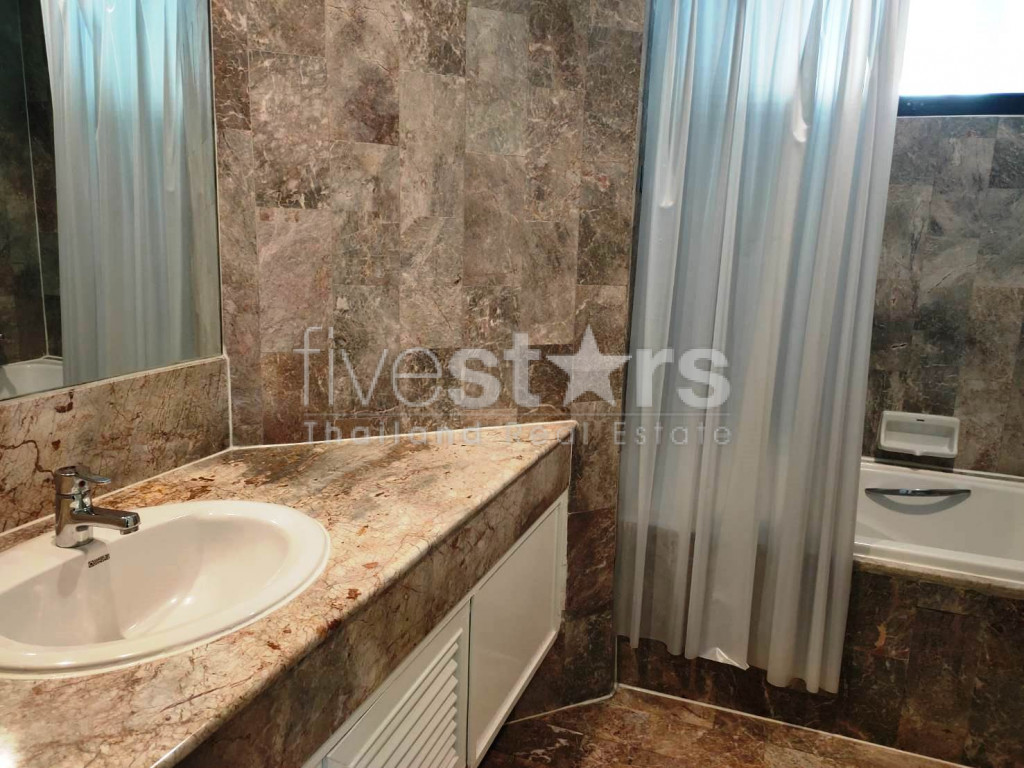 Condo de 3 chambres à louer près de la station BTS Chong Nonsi, photo 18