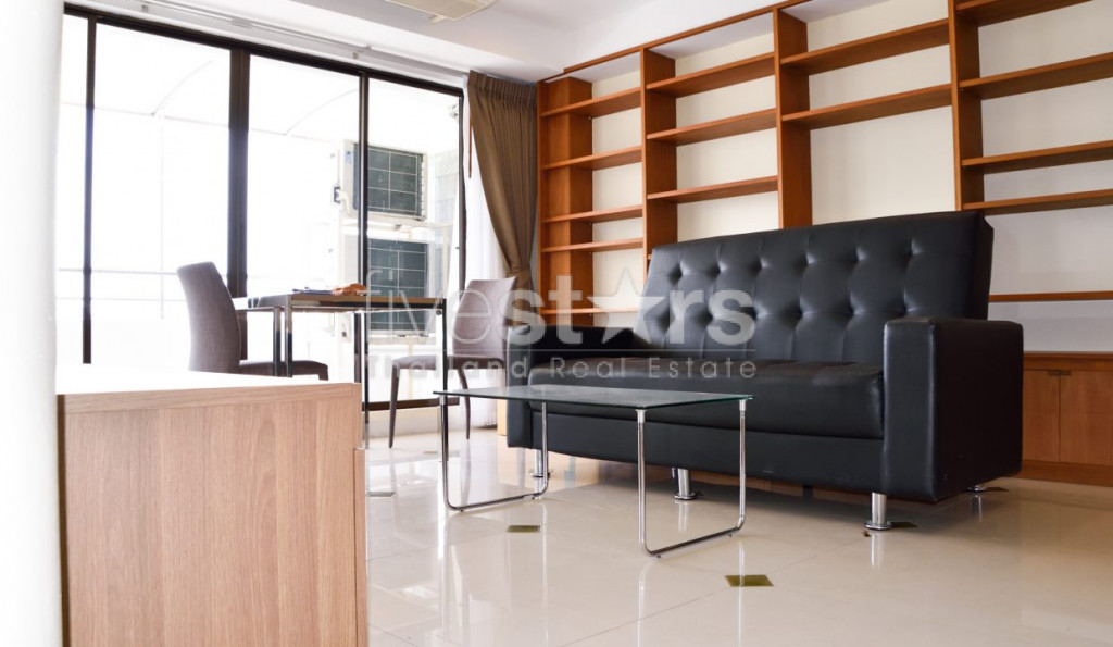 2-bedroom condo for sale on Silom