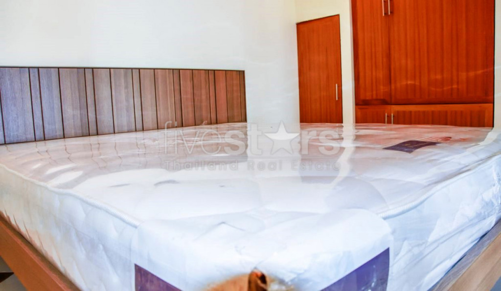 2-bedroom condo for sale on Silom, photo 9