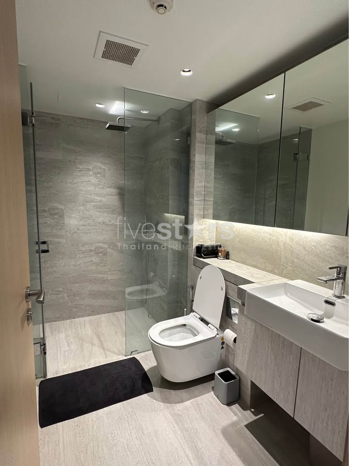 Duplex 1 chambre à louer près de Silom road et du BTS Surasak, photo 7