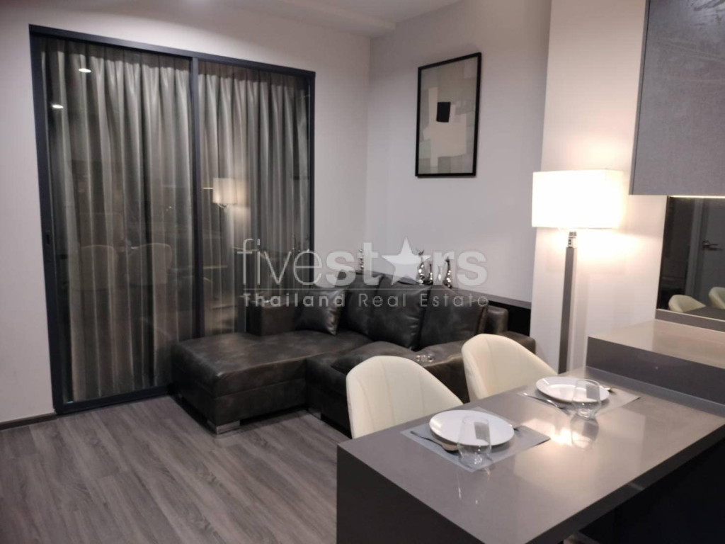 Appartement de 2 chambres à louer à 400m du MRT Samyan
