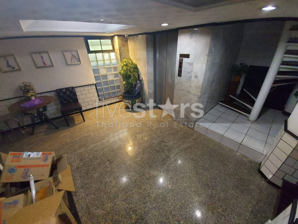 Immeuble commercial de 7 chambres à vendre sur Surawong - Silom, photo 6