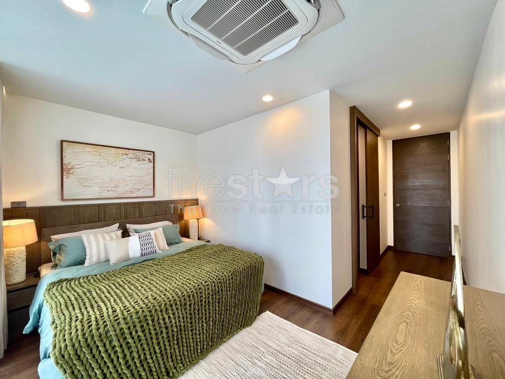 Stunning townhouse with 3 bedrooms and rooftop terrace for rent in Silom, photo 10