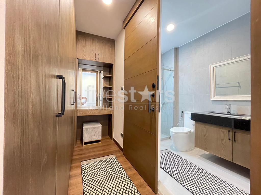 Stunning townhouse with 3 bedrooms and rooftop terrace for rent in Silom, photo 14