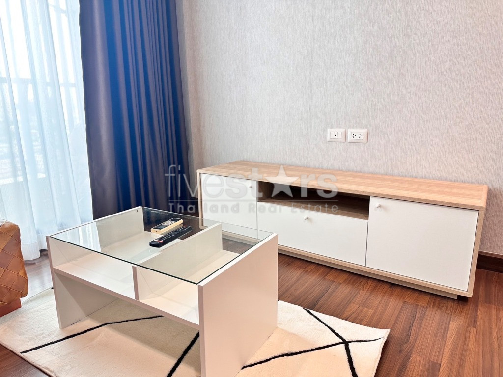 Condo 1 chambre étage élevé & vue dégagée à louer sur Suanplu - Sathorn, photo 6