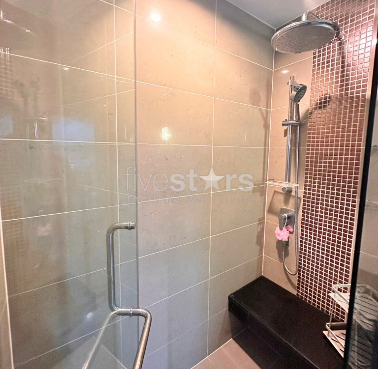 Condo 1 chambre étage élevé & vue dégagée à louer sur Suanplu - Sathorn, photo 11