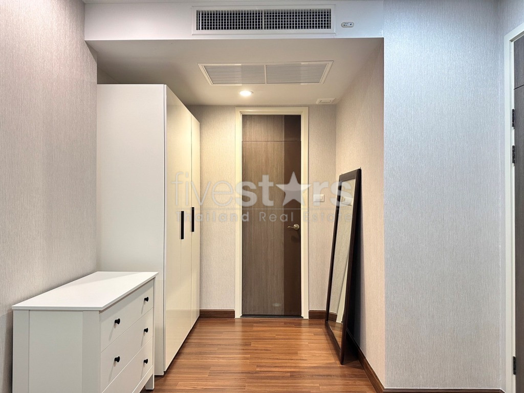 Condo 1 chambre étage élevé & vue dégagée à louer sur Suanplu - Sathorn, photo 7