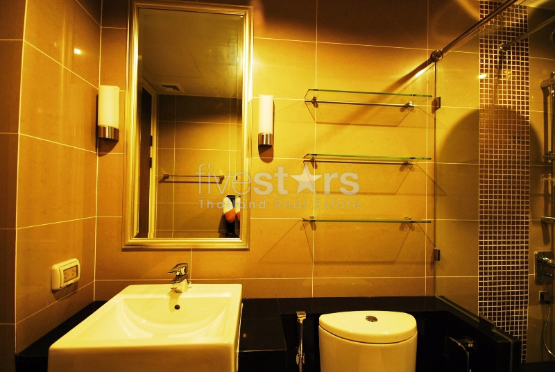 1 bedroom condo for rent near MRT Lumpini, photo 7