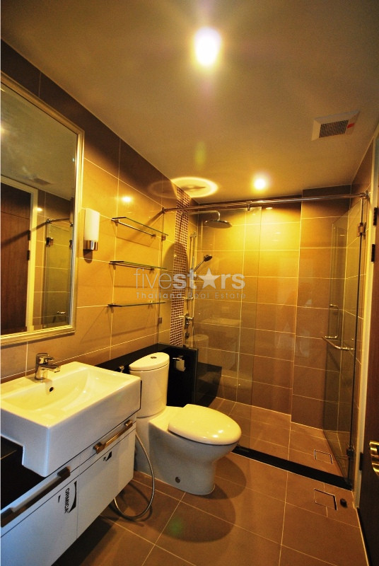 1 bedroom condo for rent near MRT Lumpini, photo 8