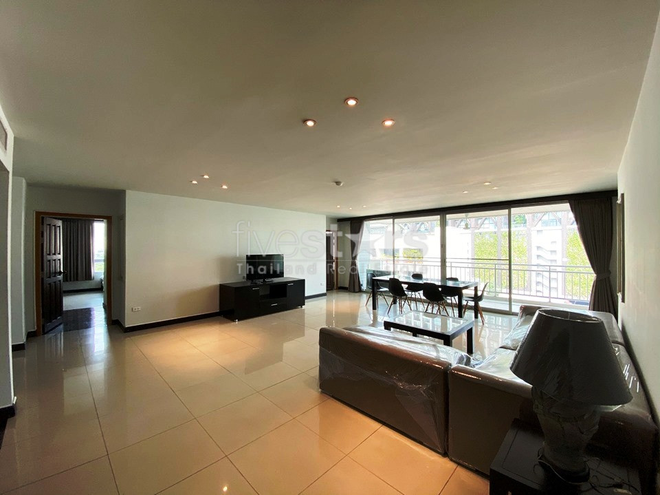 Appartement de 3 chambres à louer à Sathorn, photo 2