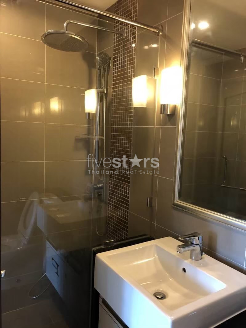 1 bedroom condo for sale on Sathorn, photo 18