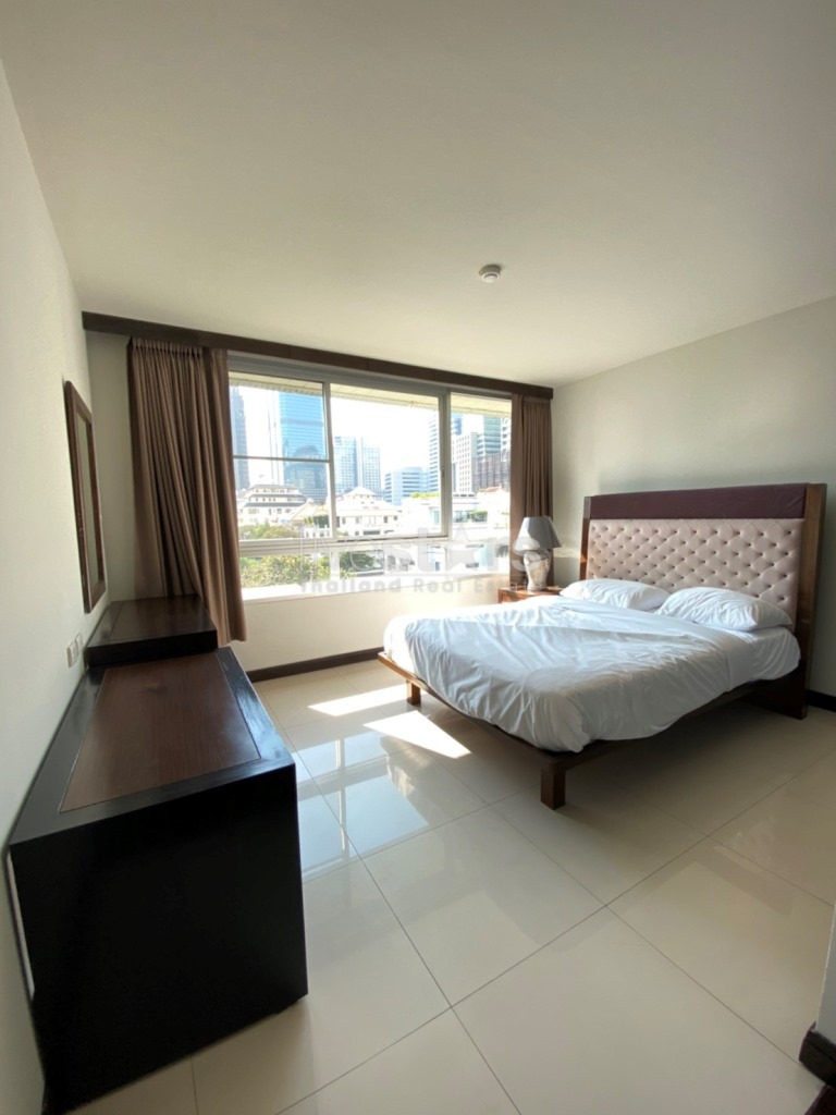 Condo de 3 chambres à louer sur Sathorn, photo 7
