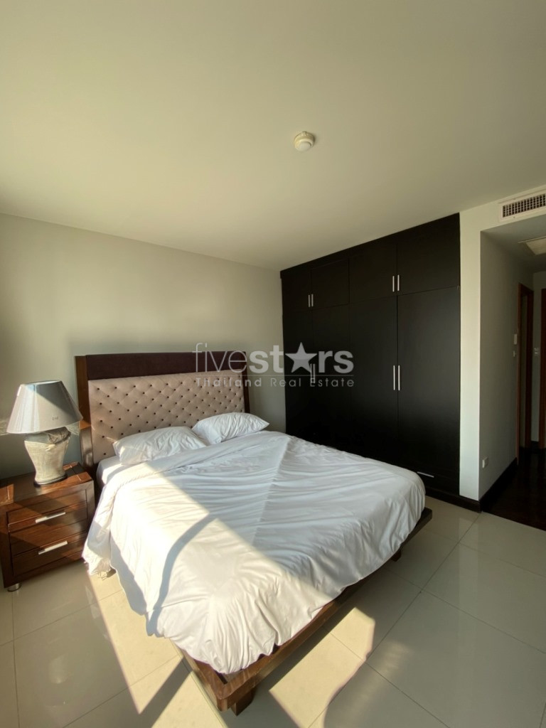 Condo de 3 chambres à louer sur Sathorn, photo 8