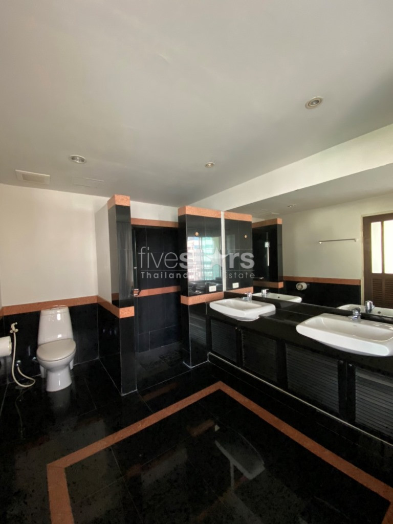 Condo de 3 chambres à louer sur Sathorn, photo 12