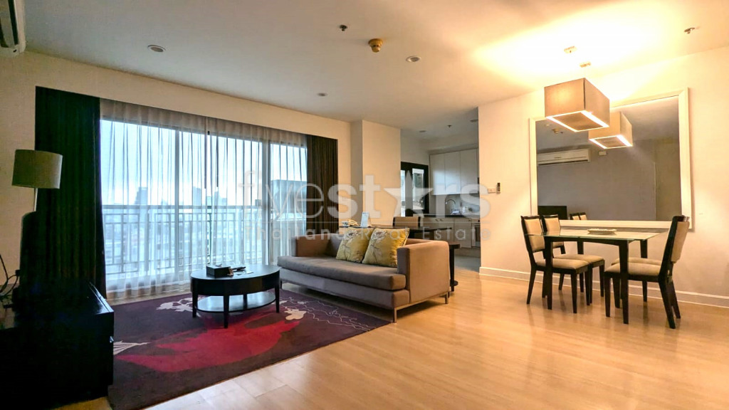 Appartement de 2 chambres à louer à Suan Phlu, proche du MRT Lumpini