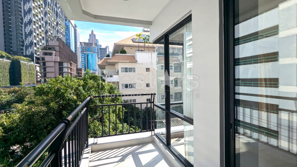 Appartement moderne 2 chambres à Sathorn, 10 minutes du BTS Chong Nonsi