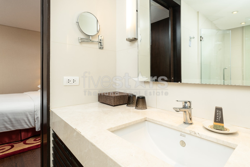 Appartement luxueux de 2 chambres à Sathorn, proche MRT Lumpini, photo 9