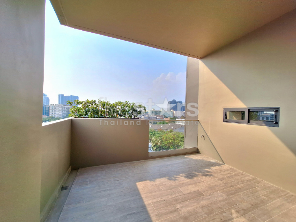 Grand 3 chambres moderne à louer à Sukhumvit - Bearing, photo 3