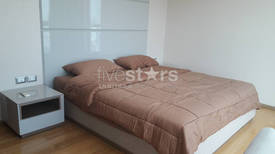 Condo de 2 chambres en étage élevé à vendre entre Asoke et Petchaburi, photo 6