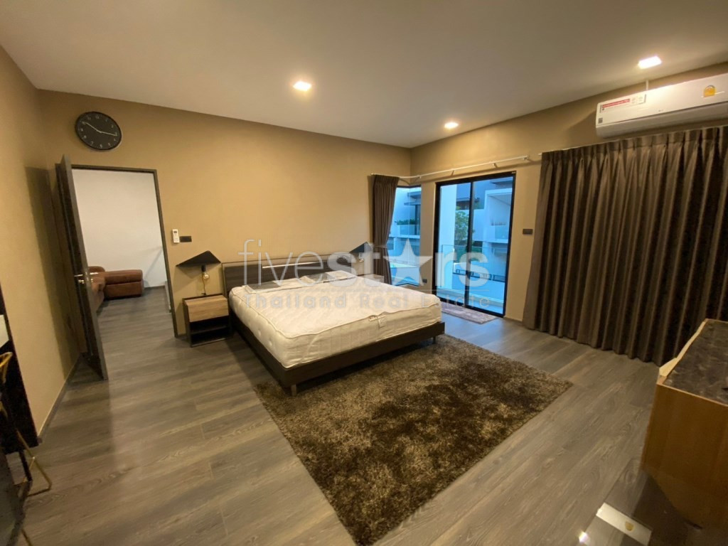 Maison de ville de luxe de 3 chambres près de Mega Bangna, photo 12
