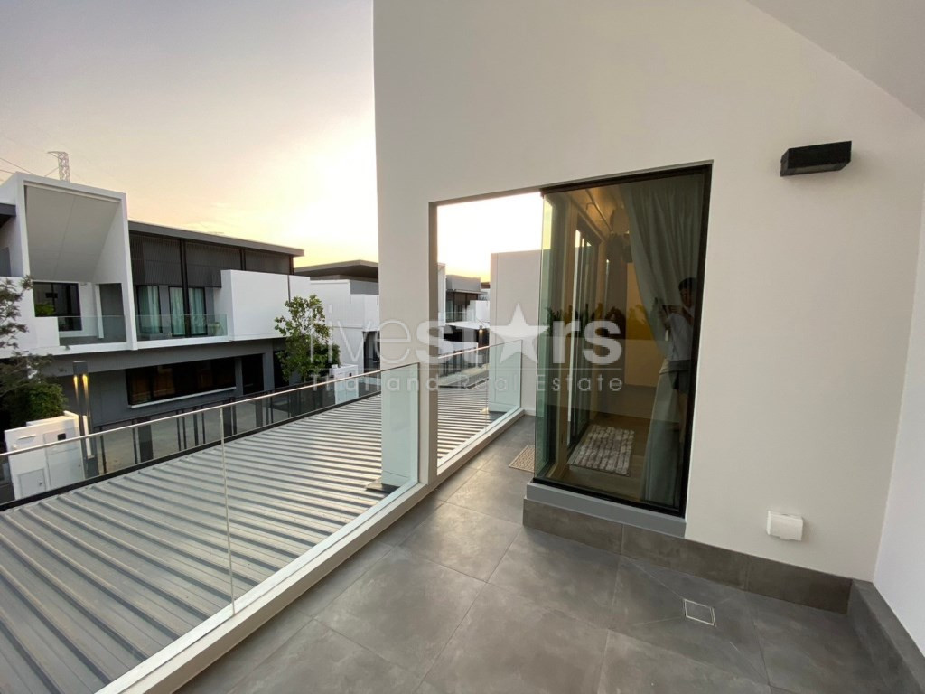 Maison de ville de luxe de 3 chambres près de Mega Bangna, photo 8