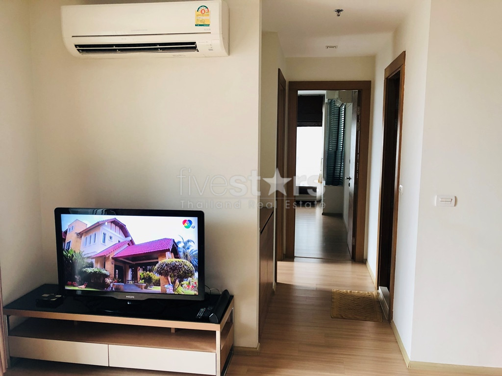 2 bedroom condo for rent close to Huai Khwang MRT station, photo 9