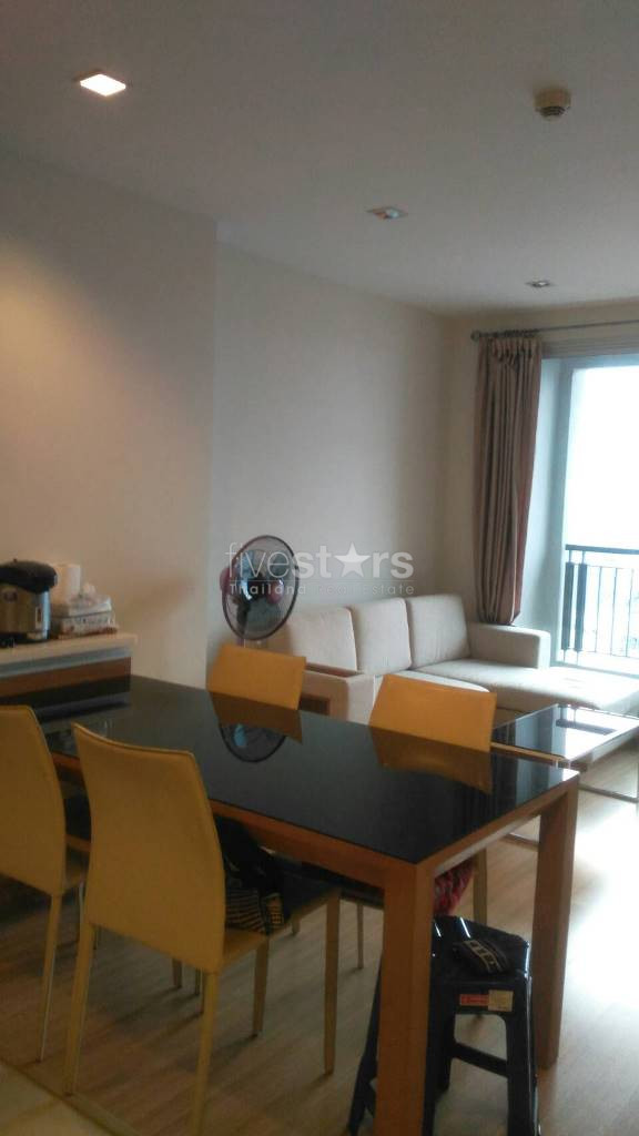 2 bedroom condo for rent close to Huai Khwang MRT station, photo 10