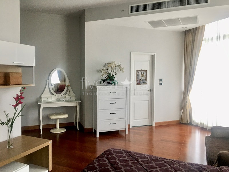 Fully furnished penthouse 5 bedrooms for sale in Ratchada, photo 8