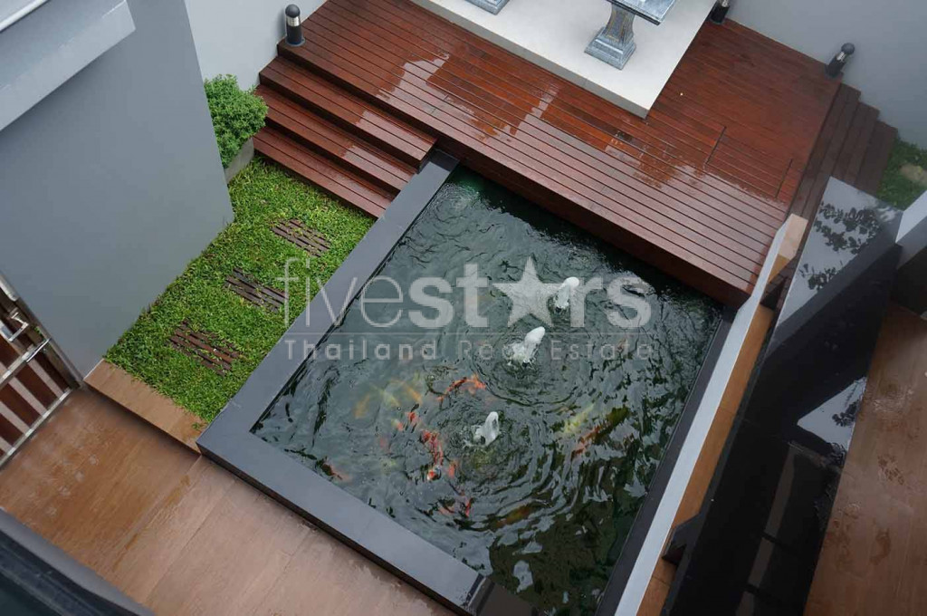 5 bedroom home office for sale on Huai Khwang, photo 6