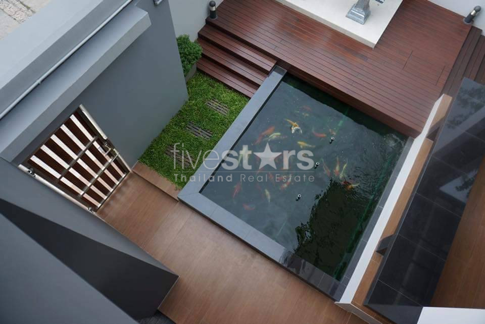 5 bedroom home office for sale on Huai Khwang, photo 5