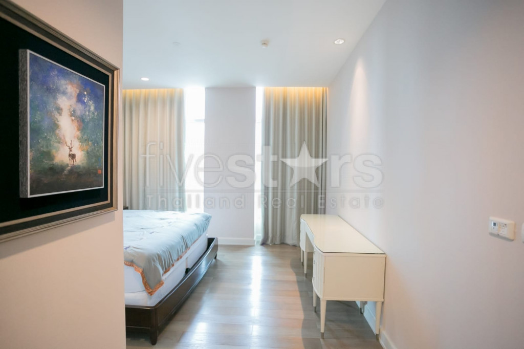 Condo 2 chambres à louer près de la station BTS Phloen Chit, photo 10