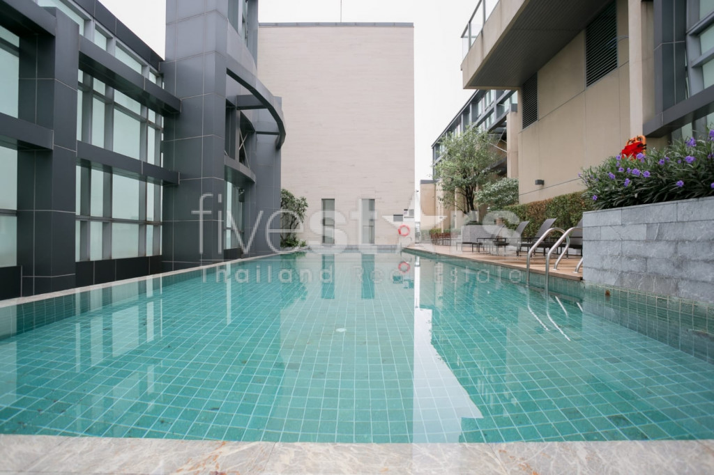 2-bedroom condo for sale close to Phloen Chit BTS station, photo 16