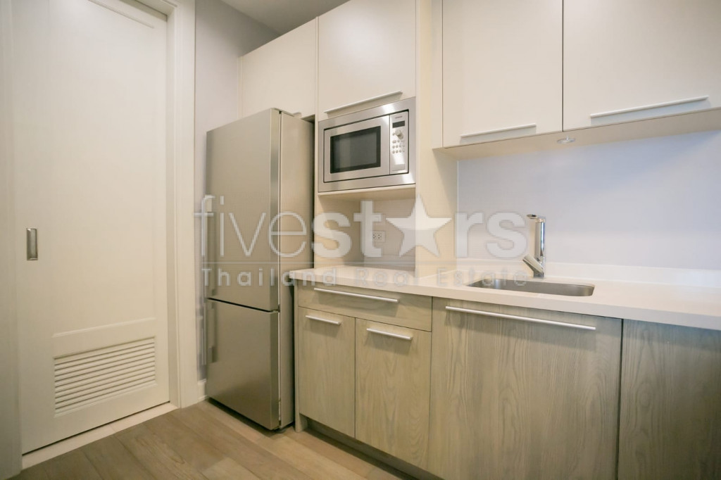 2-bedroom condo for sale close to Phloen Chit BTS station, photo 11