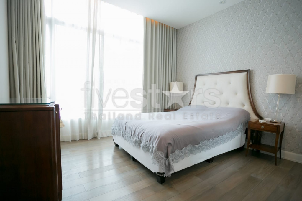 2-bedroom condo for sale close to Phloen Chit BTS station, photo 6