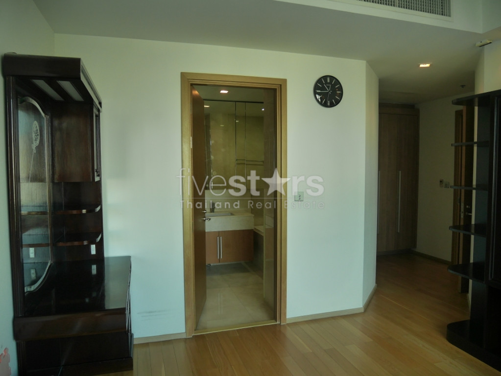 Bel appartement de  3 chambres avec une vue incroyable près de Ploenchit, photo 9