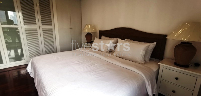 Appartement spacieux de 2 chambres à louer près du MRT Lumpini, photo 11
