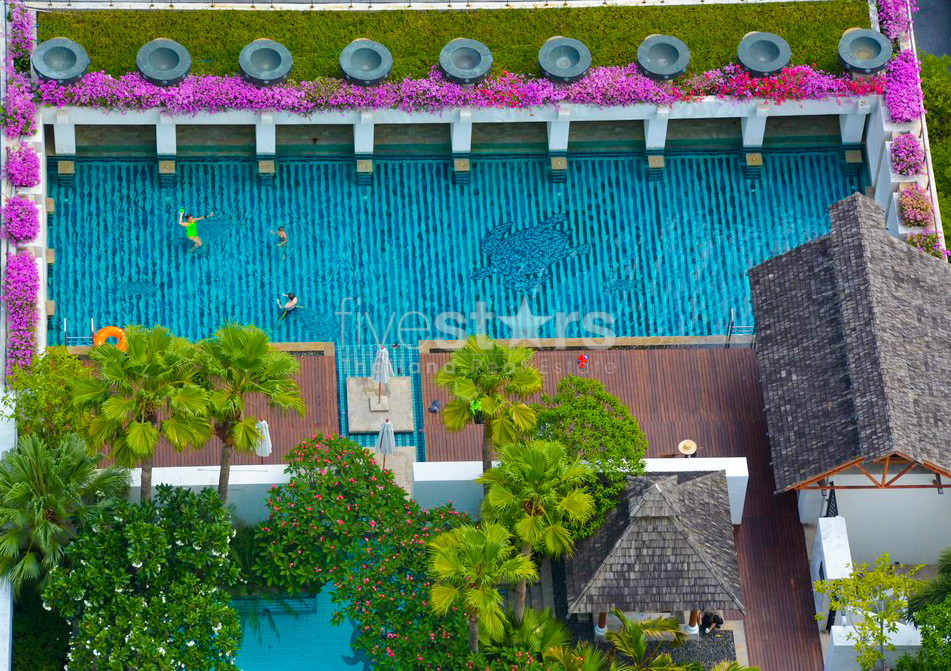 Spacious 3-bedroom condo 300m from BTS Ploenchit!, photo 13