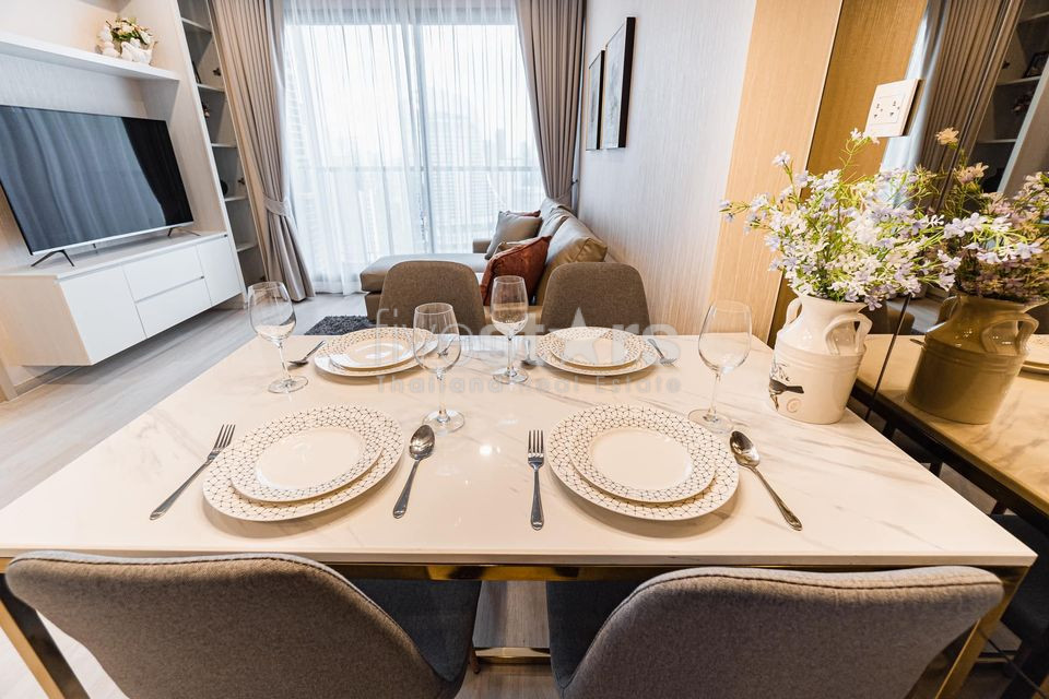 Modern 2 bedrooms condo for rent near BTS Ploenchit, photo 4