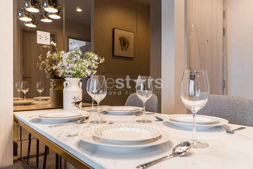 Modern 2 bedrooms condo for rent near BTS Ploenchit, photo 12