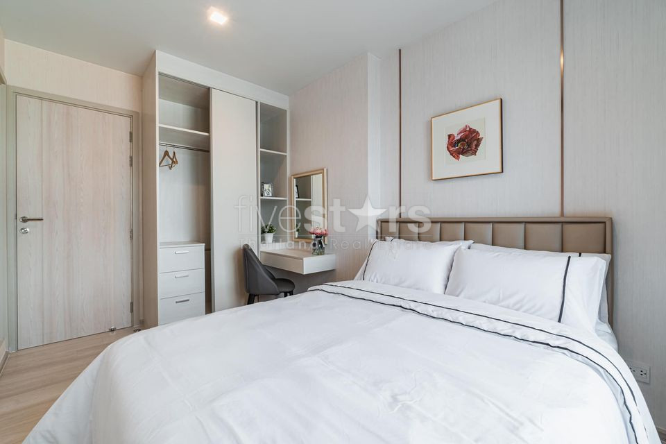 Modern 2 bedrooms condo for rent near BTS Ploenchit, photo 5