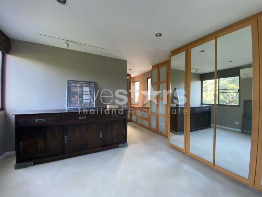 Large 2 bedrooms condo for rent near MRT Lumpini and Park, photo 13
