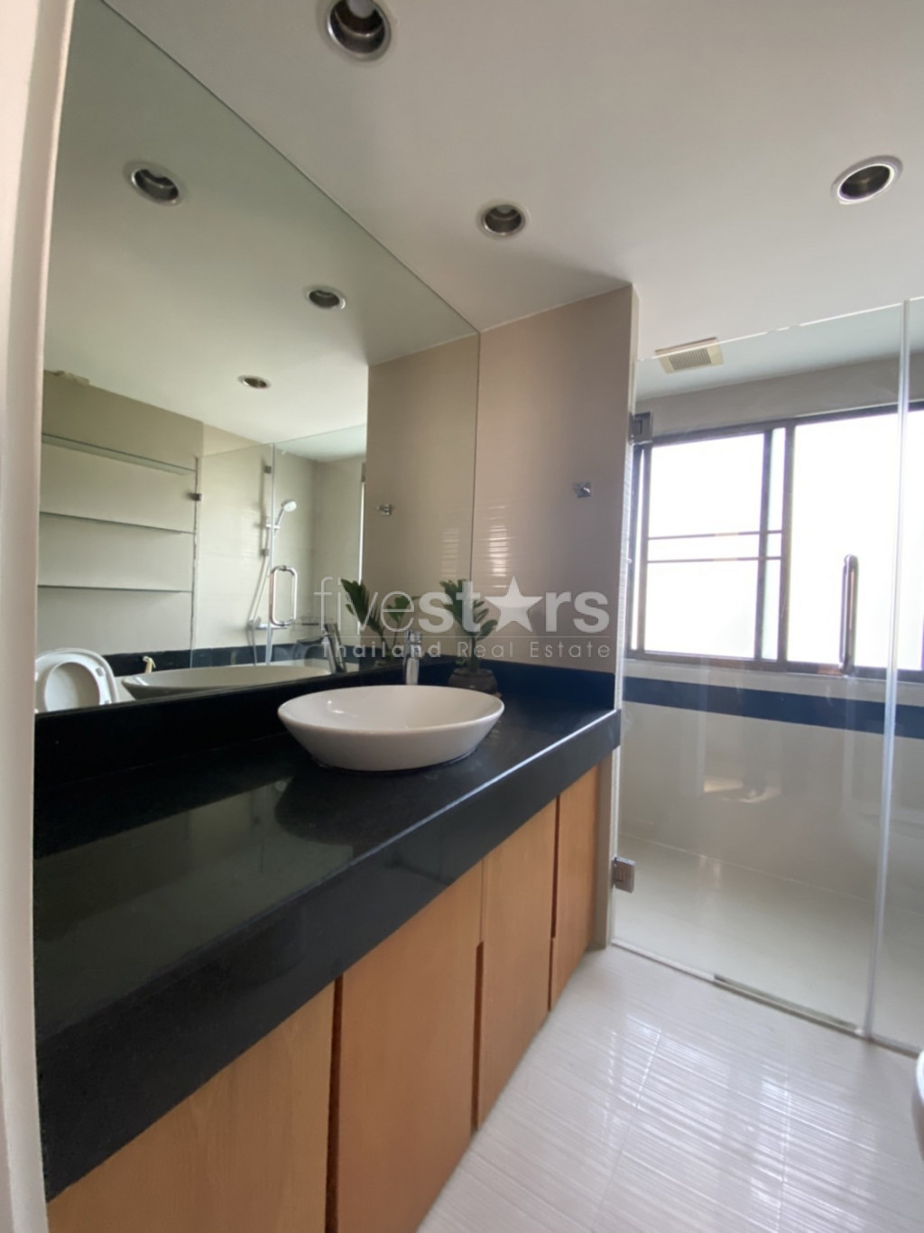 Large 2 bedrooms condo for rent near MRT Lumpini and Park, photo 19