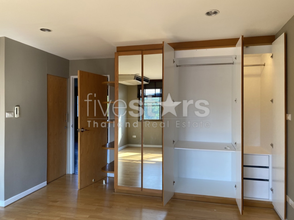 Large 2 bedrooms condo for rent near MRT Lumpini and Park, photo 9