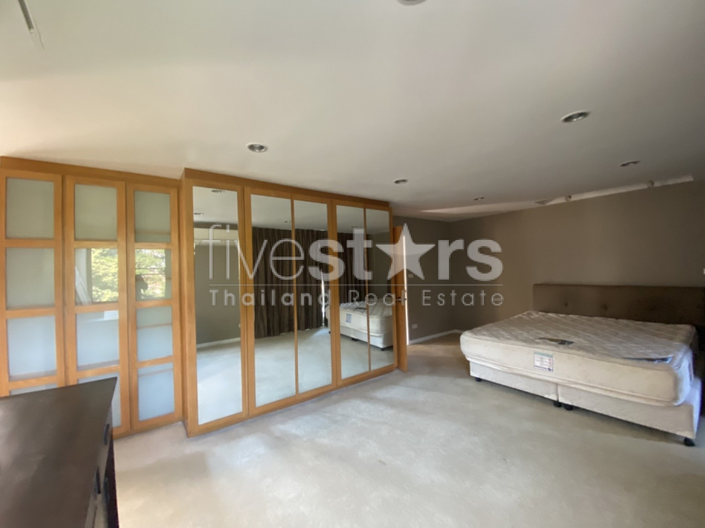 Large 2 bedrooms condo for rent near MRT Lumpini and Park, photo 11