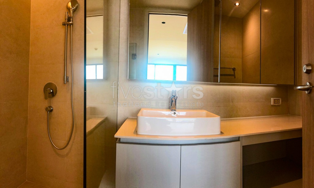 2-bedroom modern condo for sale in Yen Akard area, photo 10