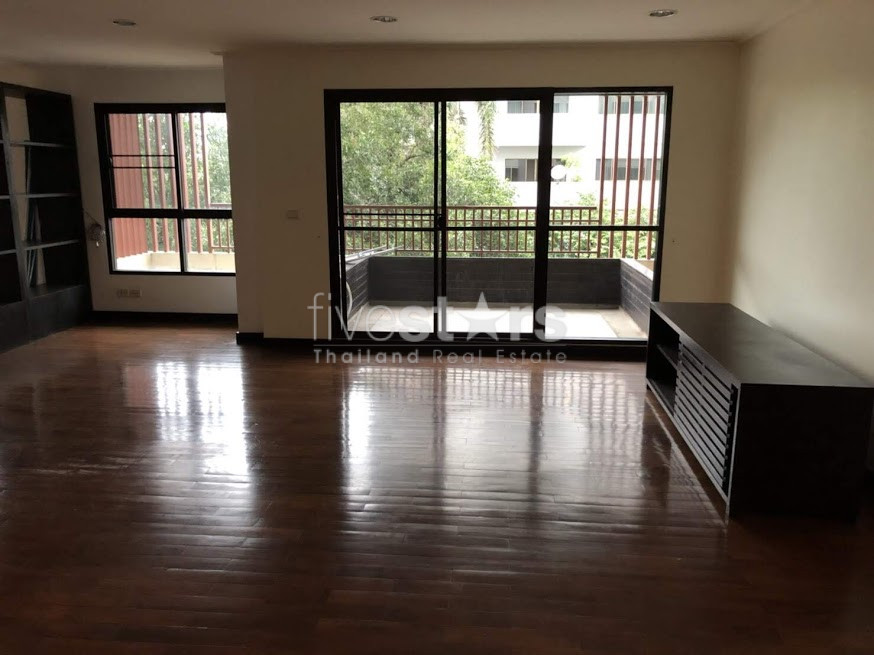 3 bedroom spacious condo for sale on Sathorn, photo 2