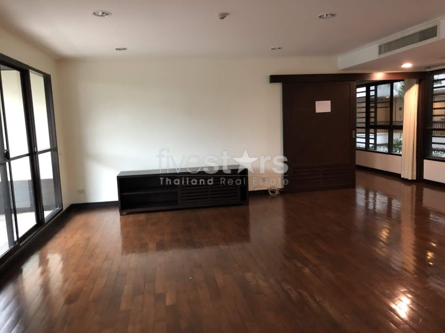 3 bedroom spacious condo for sale on Sathorn, photo 3